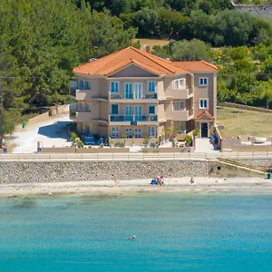 Egialion Iqia Διαμέρισμα